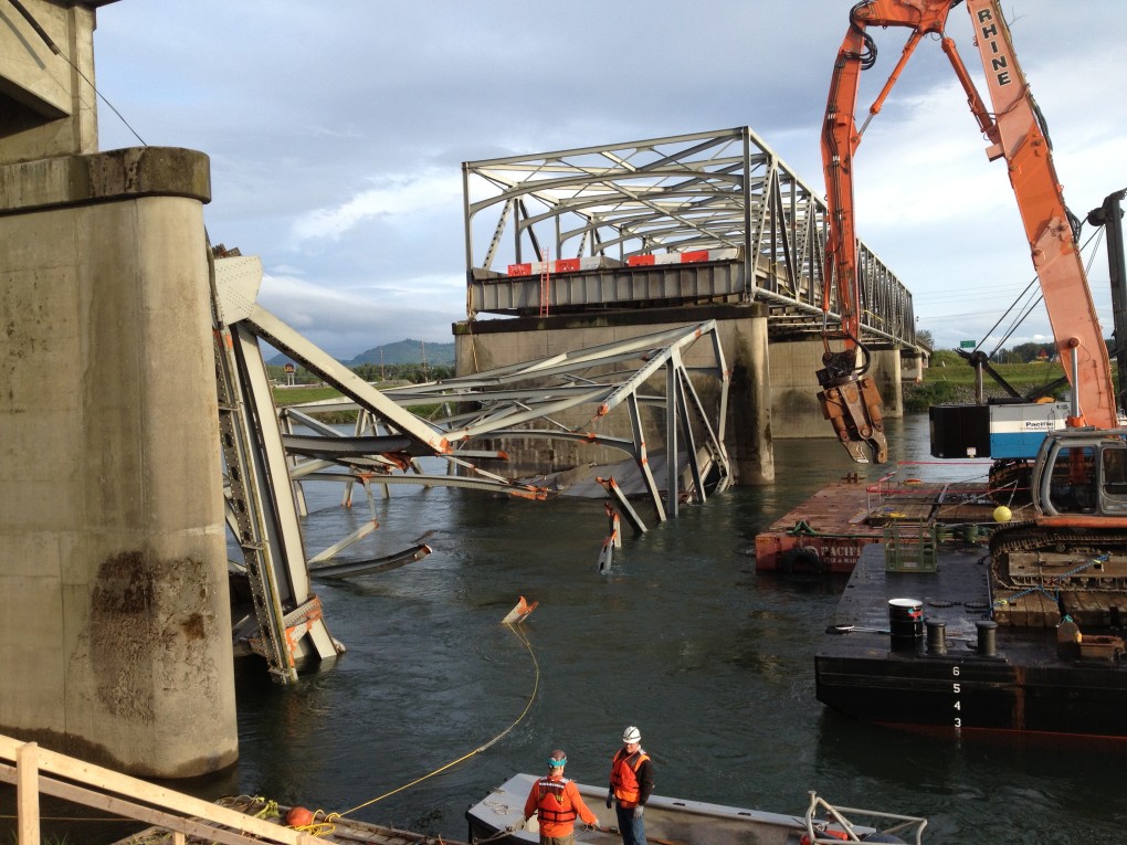 I5 Skagit Bridge Collapse Pacific Pile